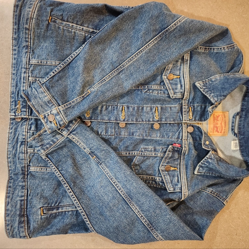 2X Women's Levi's Jean Jacket